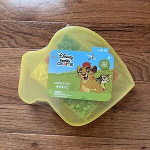 NEW Disney Family Crafts Jewelry Beads Kit Lion King 444pc  Age 6+ Present